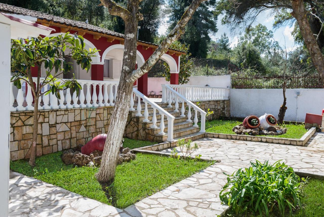 Merlyn Rooms Into The Nature, 100M From The Beach Dafnila 외부 사진
